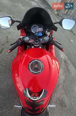 Спортбайк Suzuki GSX-R 600 2012 в 