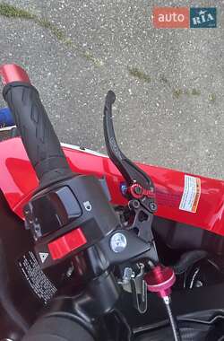 Спортбайк Suzuki GSX-R 600 2012 в 