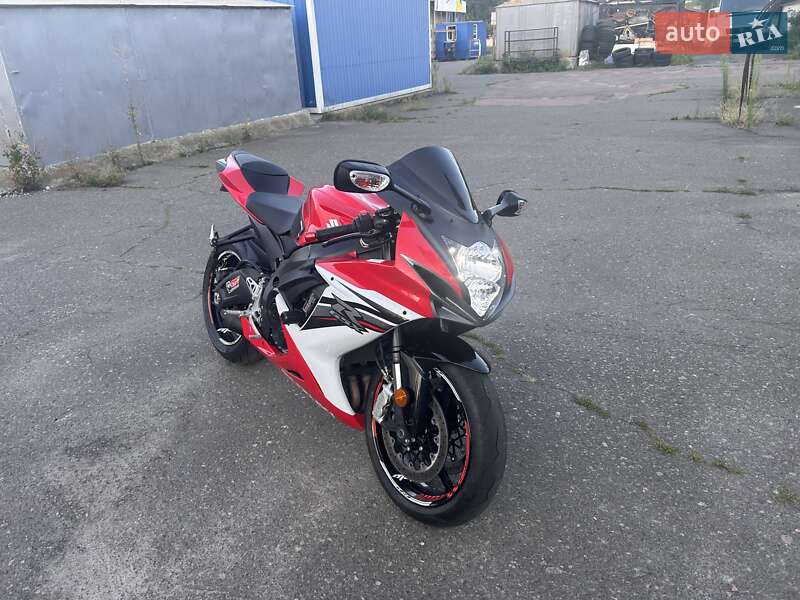 Спортбайк Suzuki GSX-R 600 2012 в Киеве