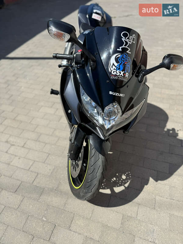 Спортбайк Suzuki GSX-R 600 2008 в Одессе фото 5 Спортбайк Suzuki GSX-R 600 2008 в Одессе
