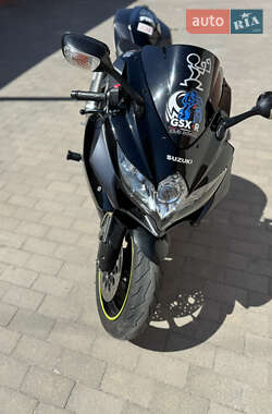Спортбайк Suzuki GSX-R 600 2008 в 