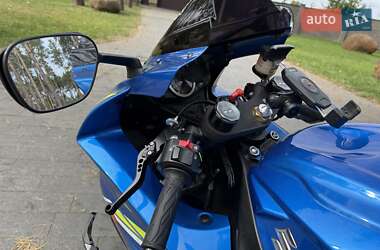 Спортбайк Suzuki GSX-R 600 2016 в 