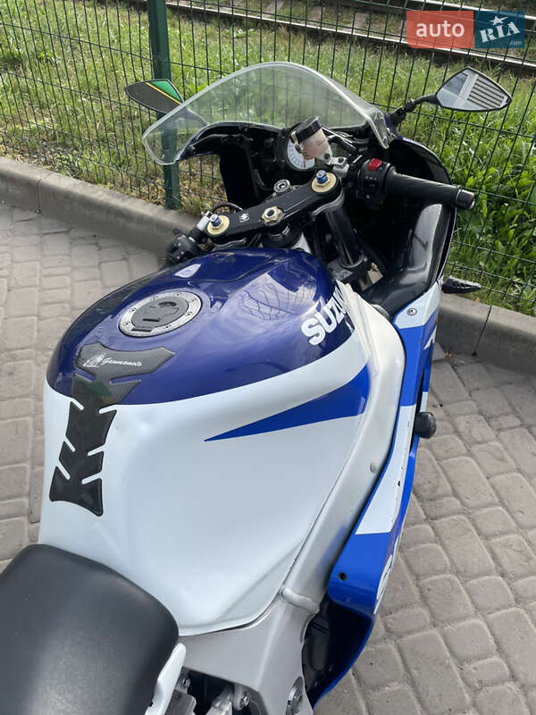 Спортбайк Suzuki GSX-R 600 2002 в Виннице