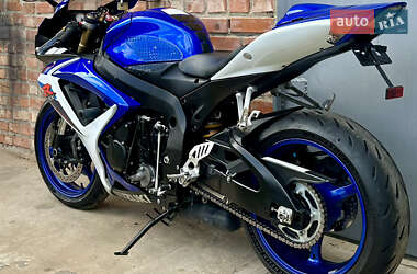 Спортбайк Suzuki GSX-R 600 2007 в 