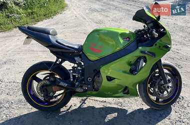 Спортбайк Suzuki GSX-R 600 2004 в Ромнах