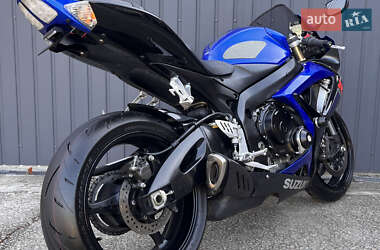 Спортбайк Suzuki GSX-R 600 2014 в 