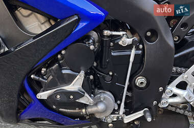 Спортбайк Suzuki GSX-R 600 2014 в 