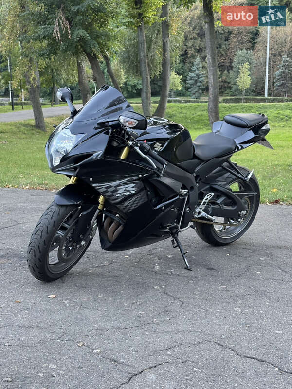 Спортбайк Suzuki GSX-R 600 2010 в Киеве фото 3 Спортбайк Suzuki GSX-R 600 2010 в Киеве