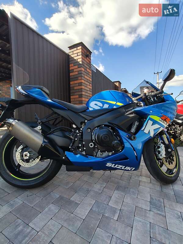 Спортбайк Suzuki GSX-R 600 2018 в Белогородке