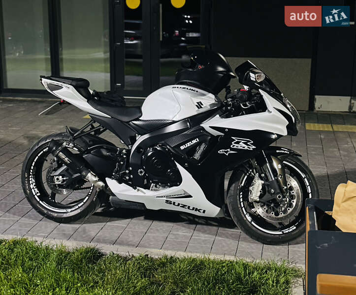 Спортбайк Suzuki GSX-R 600 2023 в Львові фото 13 Спортбайк Suzuki GSX-R 600 2023 в Львові
