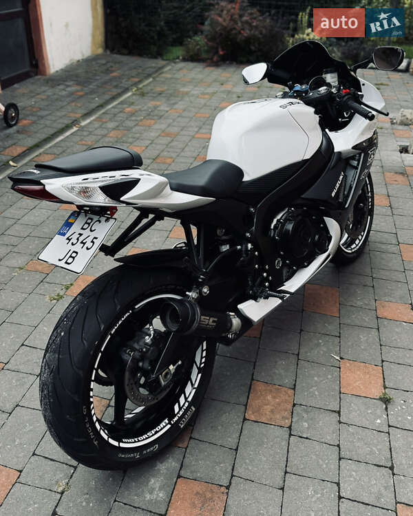 Спортбайк Suzuki GSX-R 600 2023 в Львові фото 18 Спортбайк Suzuki GSX-R 600 2023 в Львові