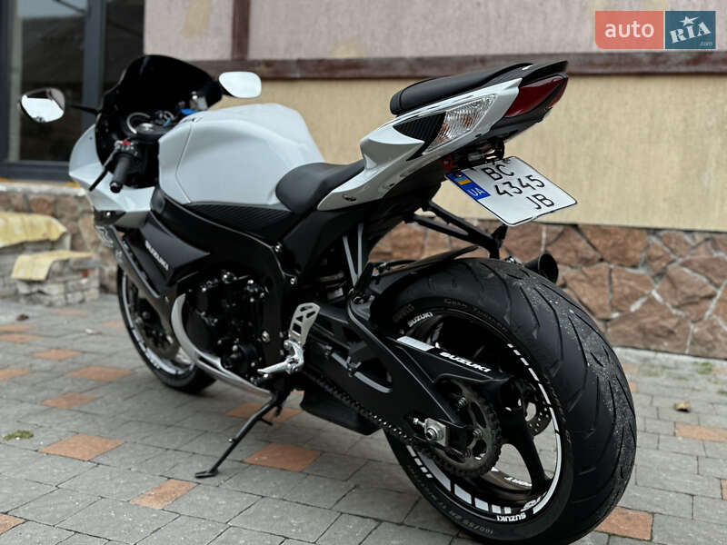 Спортбайк Suzuki GSX-R 600 2023 в Львові фото 21 Спортбайк Suzuki GSX-R 600 2023 в Львові