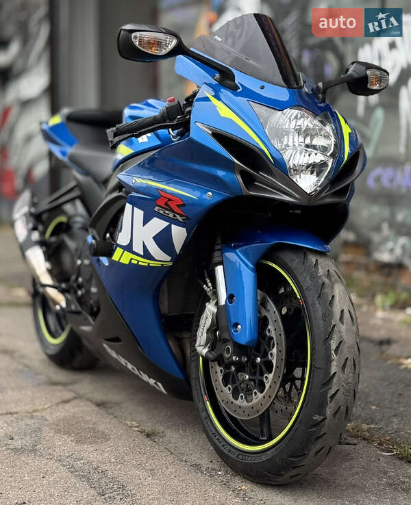 Спортбайк Suzuki GSX-R 600 2016 в Киеве фото 2 Спортбайк Suzuki GSX-R 600 2016 в Киеве