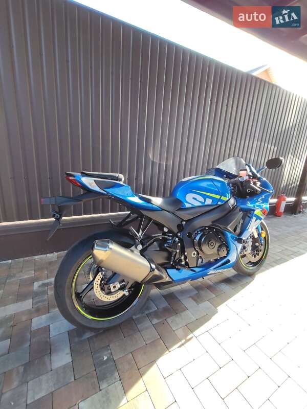 Спортбайк Suzuki GSX-R 600 2018 в Білогородці фото 26 Спортбайк Suzuki GSX-R 600 2018 в Білогородці
