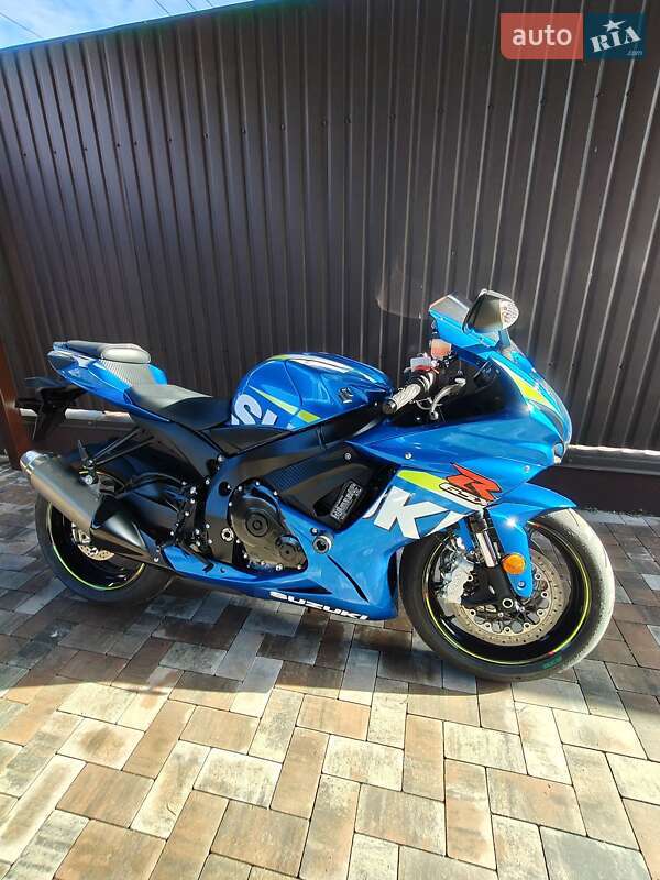 Спортбайк Suzuki GSX-R 600 2018 в Білогородці фото 34 Спортбайк Suzuki GSX-R 600 2018 в Білогородці