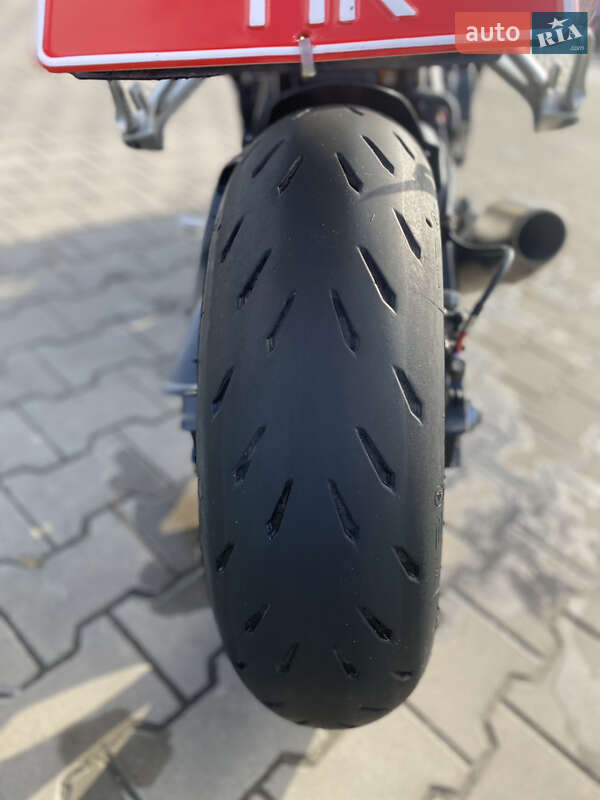 Спортбайк Suzuki GSX-R 600 2006 в Луцке