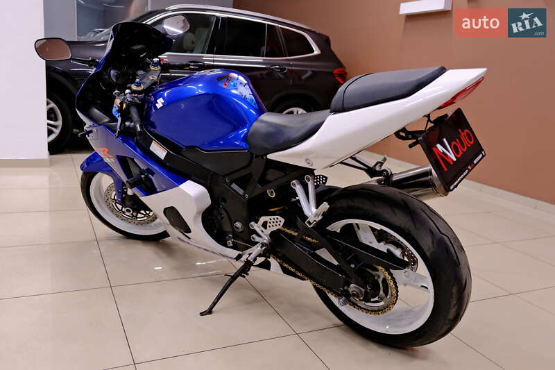 Спортбайк Suzuki GSX-R 600 2004 в Одессе