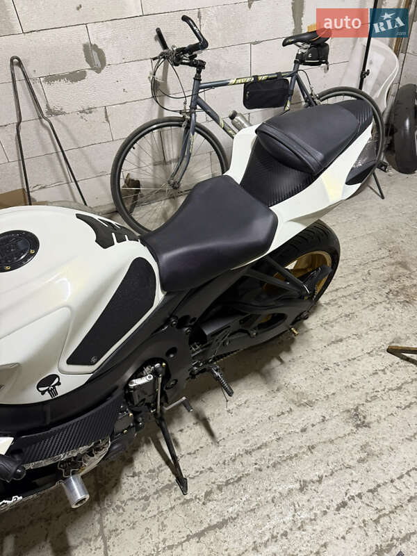 Спортбайк Suzuki GSX-R 600 2012 в Шепетовке