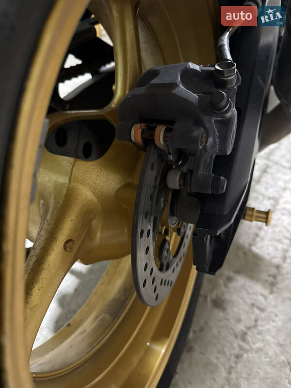 Спортбайк Suzuki GSX-R 600 2012 в Шепетовке