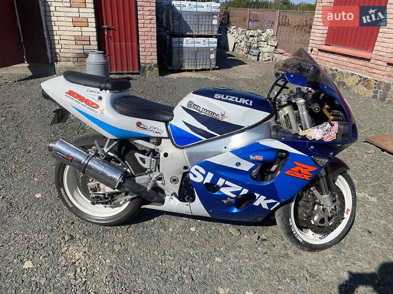 Спортбайк Suzuki GSX-R 750 1998 в 