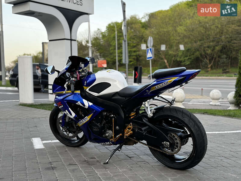 Спортбайк Suzuki GSX-R 750 2006 в 