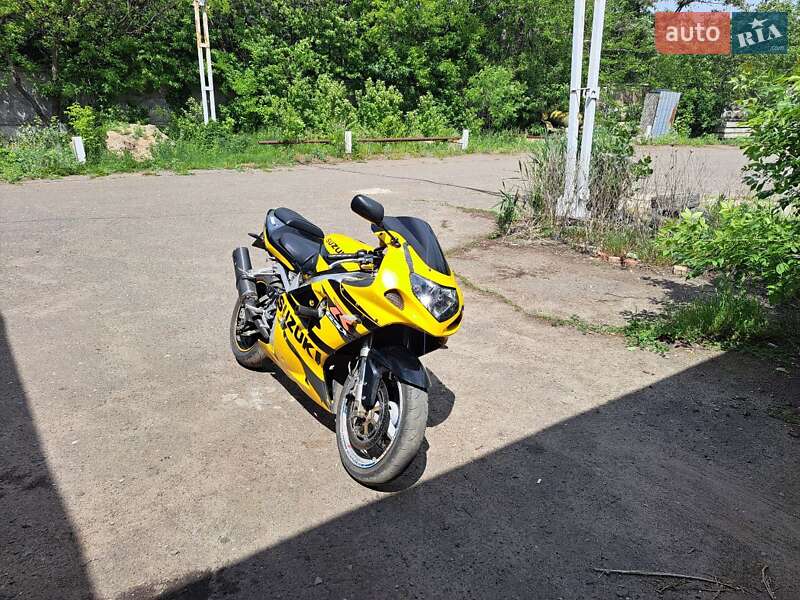 Спортбайк Suzuki GSX-R 750 2004 в Славянске фото 2 Спортбайк Suzuki GSX-R 750 2004 в Славянске