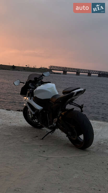Спортбайк Suzuki GSX-R 750 2008 в Черкассах
