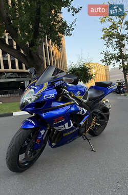 Спортбайк Suzuki GSX-R 750 2006 в 