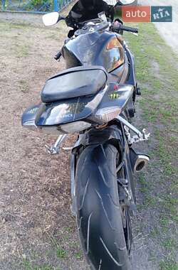 Спортбайк Suzuki GSX-R 750 2007 в 