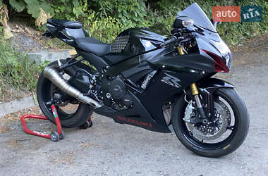 Спортбайк Suzuki GSX-R 750 2016 в 
