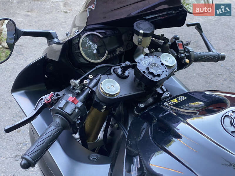 Спортбайк Suzuki GSX-R 750 2016 в Ровно фото 13 Спортбайк Suzuki GSX-R 750 2016 в Ровно