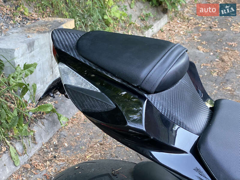 Спортбайк Suzuki GSX-R 750 2016 в Ровно фото 22 Спортбайк Suzuki GSX-R 750 2016 в Ровно