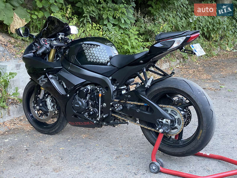 Спортбайк Suzuki GSX-R 750 2016 в Ровно фото 27 Спортбайк Suzuki GSX-R 750 2016 в Ровно