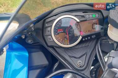 Спортбайк Suzuki GSX-R 750 2022 в 
