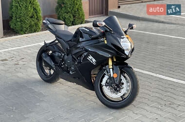 Спортбайк Suzuki GSX-R 750 2024 в 