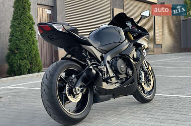 Спортбайк Suzuki GSX-R 750 2024 в 