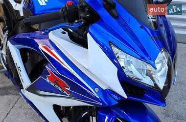 Спортбайк Suzuki GSX-R 750 2008 в 