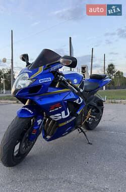 Спортбайк Suzuki GSX-R 750 2006 в 