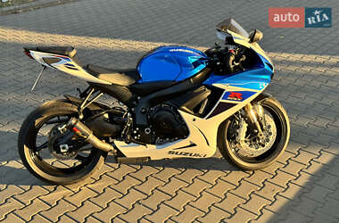 Спортбайк Suzuki GSX-R 750 2024 в 