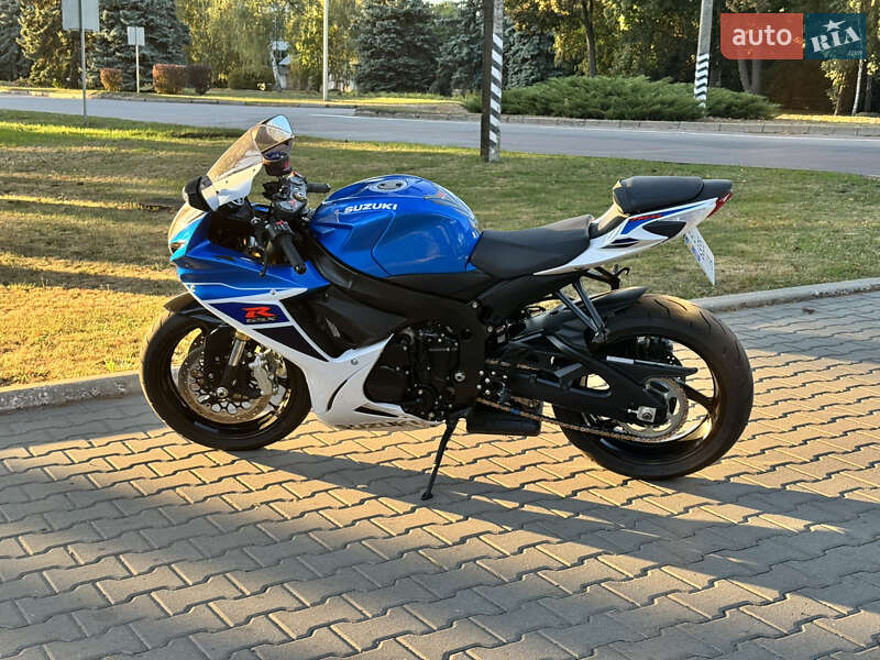 Спортбайк Suzuki GSX-R 750 2024 в Лубнах