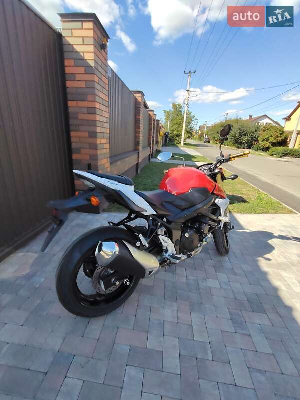 Мотоцикл Без обтекателей (Naked bike) Suzuki GSX-R 750 2017 в Белогородке фото 9 Мотоцикл Без обтекателей (Naked bike) Suzuki GSX-R 750 2017 в Белогородке