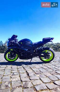Спортбайк Suzuki GSX-R 750 2008 в 