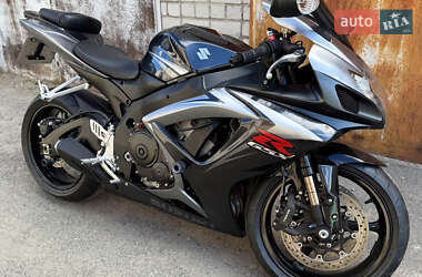 Спортбайк Suzuki GSX-R 750 2007 в 