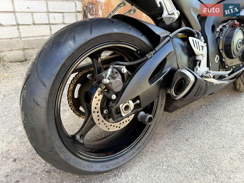 Спортбайк Suzuki GSX-R 750 2007 в Дніпрі