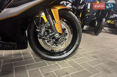 Спортбайк Suzuki GSX-R 750 2009 в 
