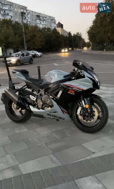 Спортбайк Suzuki GSX-R 750 2024 в Киеве