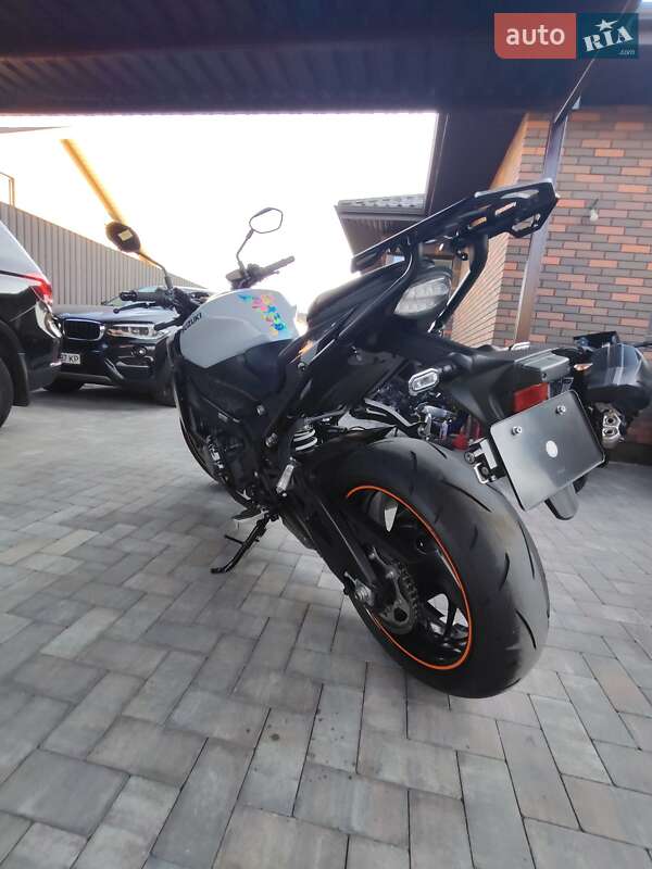 Мотоцикл Без обтекателей (Naked bike) Suzuki GSX-S 1000 2022 в Белогородке