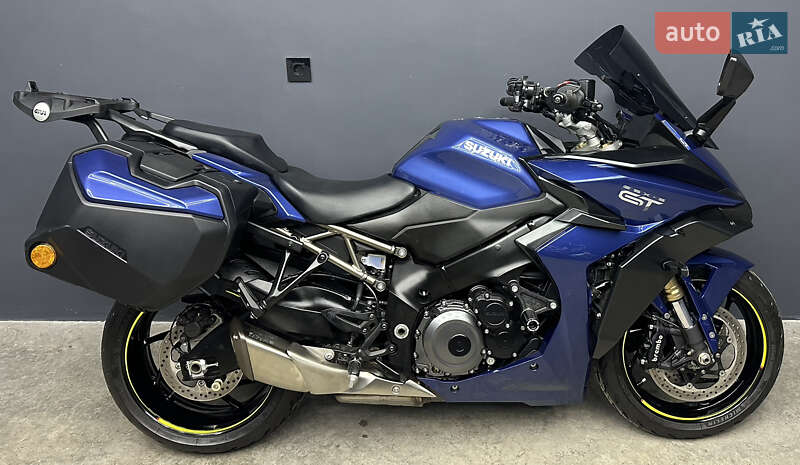 Мотоцикл Круизер Suzuki GSX-S 1000GT 2024 в Нежине фото 16 Мотоцикл Круизер Suzuki GSX-S 1000GT 2024 в Нежине