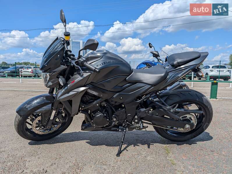 Suzuki GSX-S 750 2022