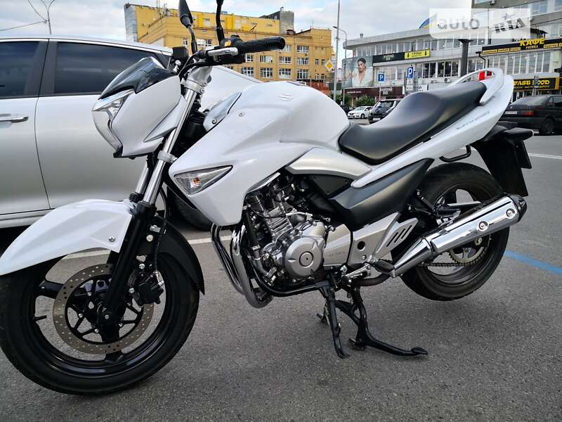 Мотоцикл Без обтекателей (Naked bike) Suzuki GW 250 2015 в Харькове